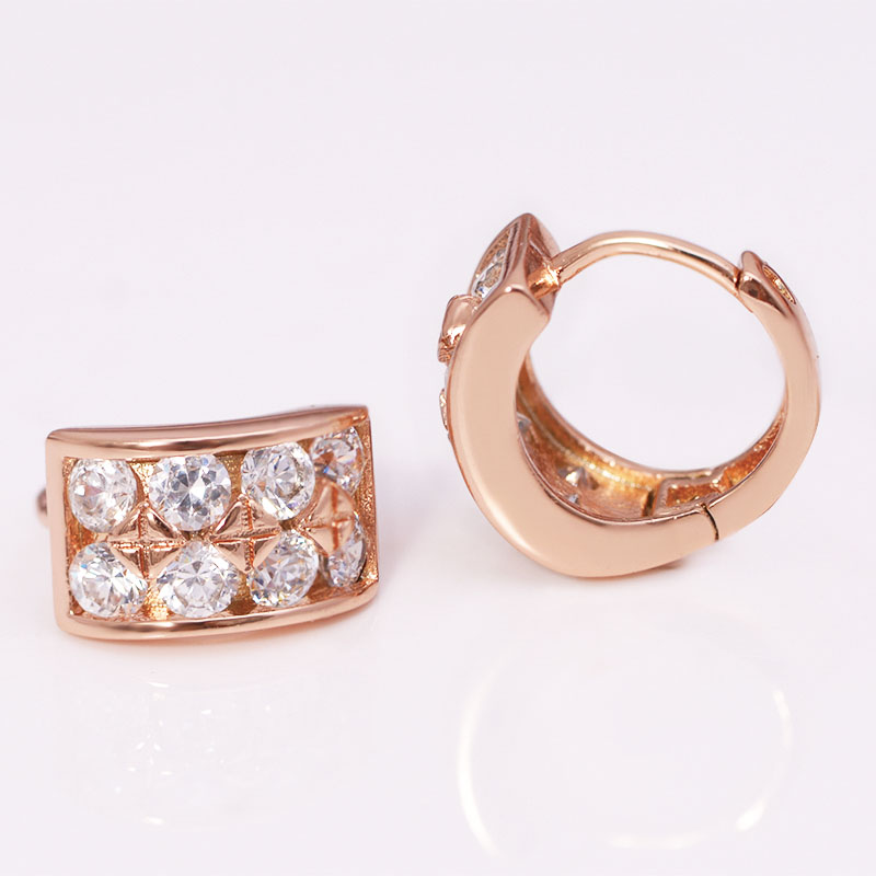 ราคาขายส่ง AAA+ เพทายต่างหูห่ว - Nick'S Jewelry & Watches Reviews บทวิจารณ์และราคา