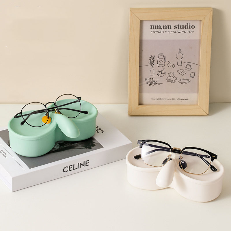 กล่องเก็บแว่นตาสุดน่ารัก รูปทร - Jewelry Eyewear Watches & Accessories บทวิจารณ์และราคา