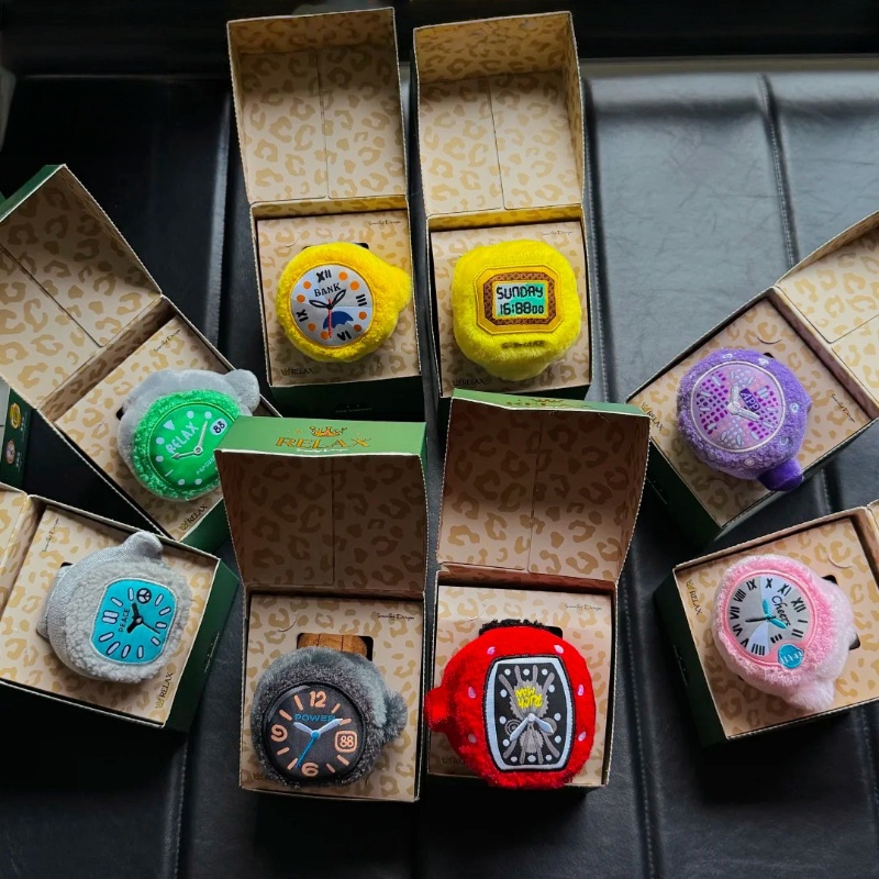 ในสต็อก Pop Sunday Plush Relax - Jewelry Watches Box บทวิจารณ์และราคา